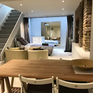 https://hoxton-subterranean-appartment.cambridgehotelsuk.com